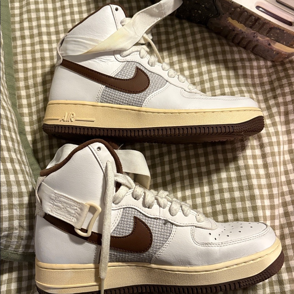 Nike White and Brown High-Tops